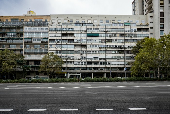 fotografia edificio fachadas paseo de la castellana ventanas hogares arquitectura paisaje urbano siuacionismo psicogeografia antonio beltran